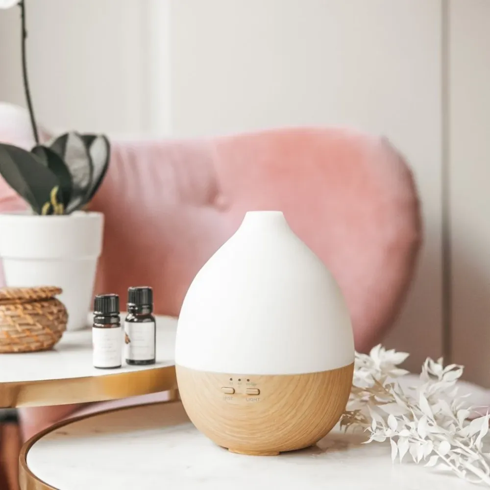Nimbus 2.0 - Geurwolkje® Aroma Diffuser - Licht hout - 200 ml - Tevens nachtlampje