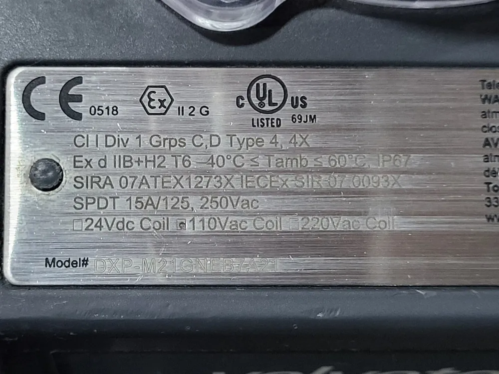 Valve Controller DXP-M21GNEB7A21 w/ Actuator ST-U73-SR-4