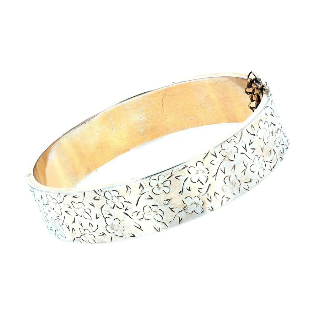 Bangle bracelet kwikzilver flower engravings