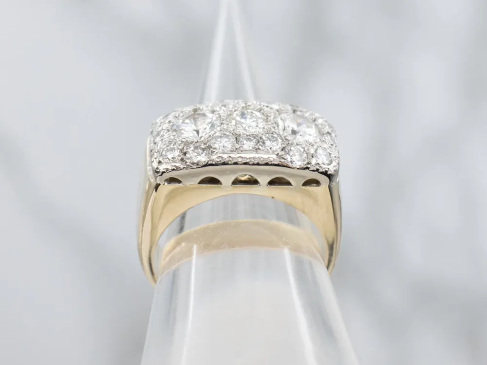 Compleet Tuinset Bold Pave-Set Diamond-Encrusted Statement Ring