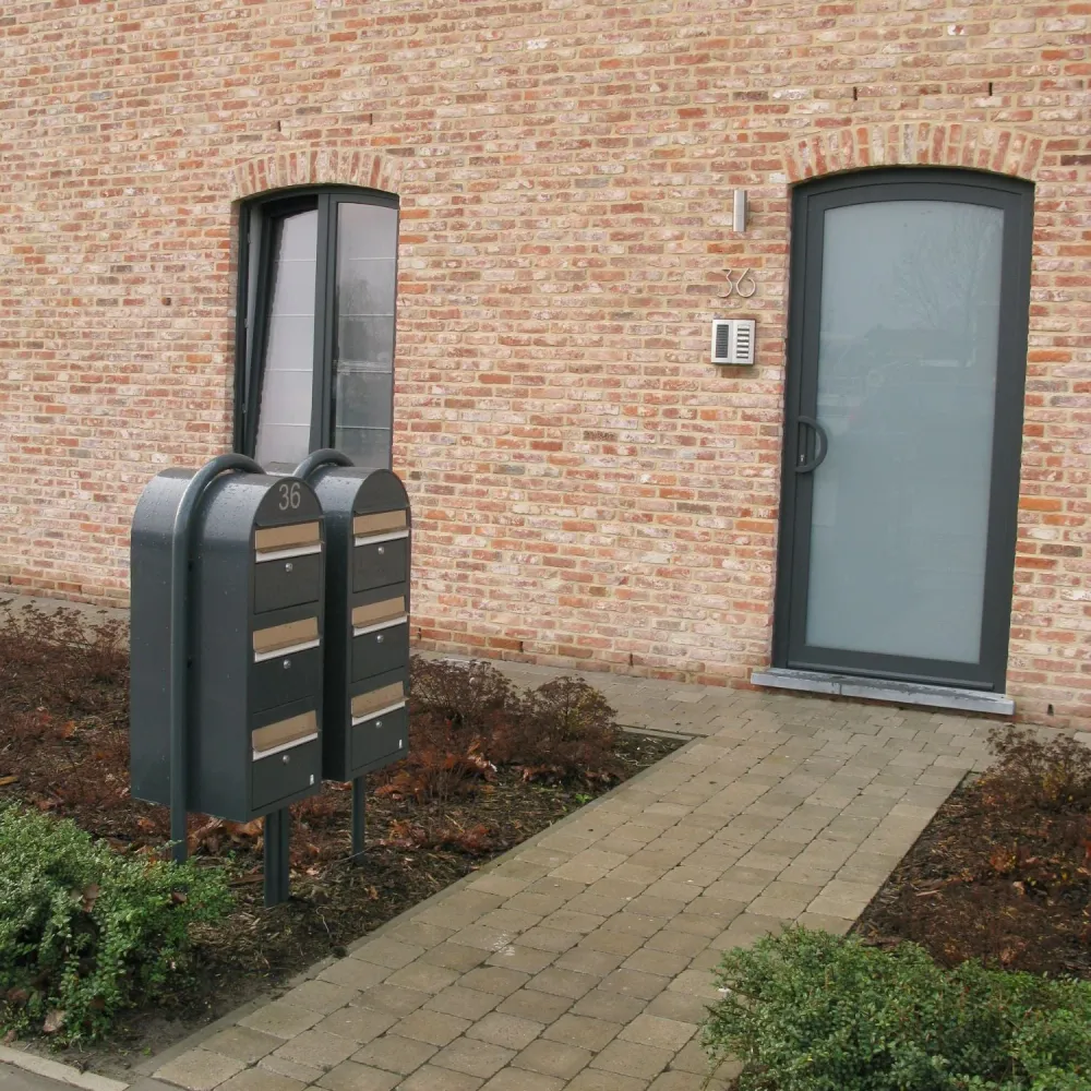 Bobi Trio RAL 7016 donkergrijs met RVS klep