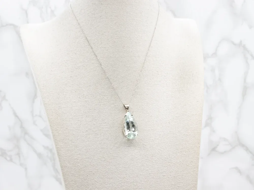Light Groen Beryl Teardrop Pendant