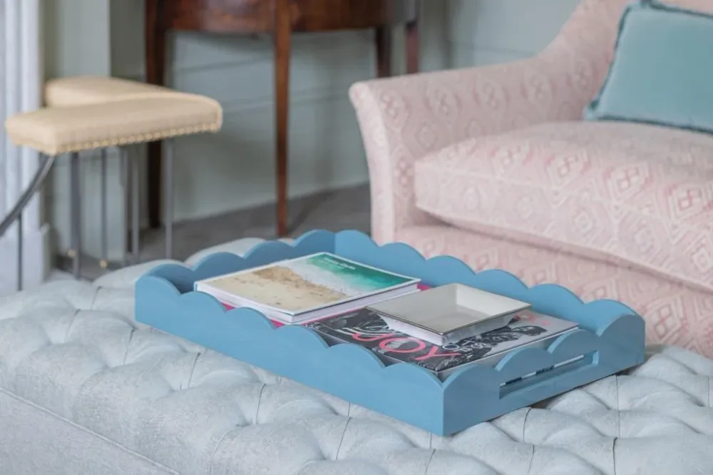 Chambray blauw groot gelakte ottomane dienblad – beperkte editie