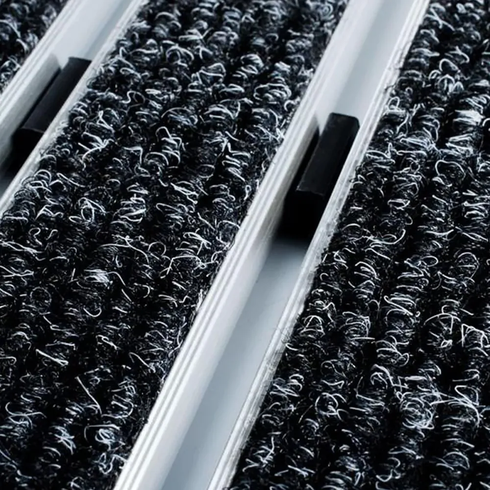 Aluminium deurmat | Elegant Mat Ribbed | met textiele inzetstukken