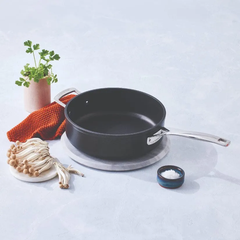 Le Creuset - Hapjespan met extra handvat 28 cm