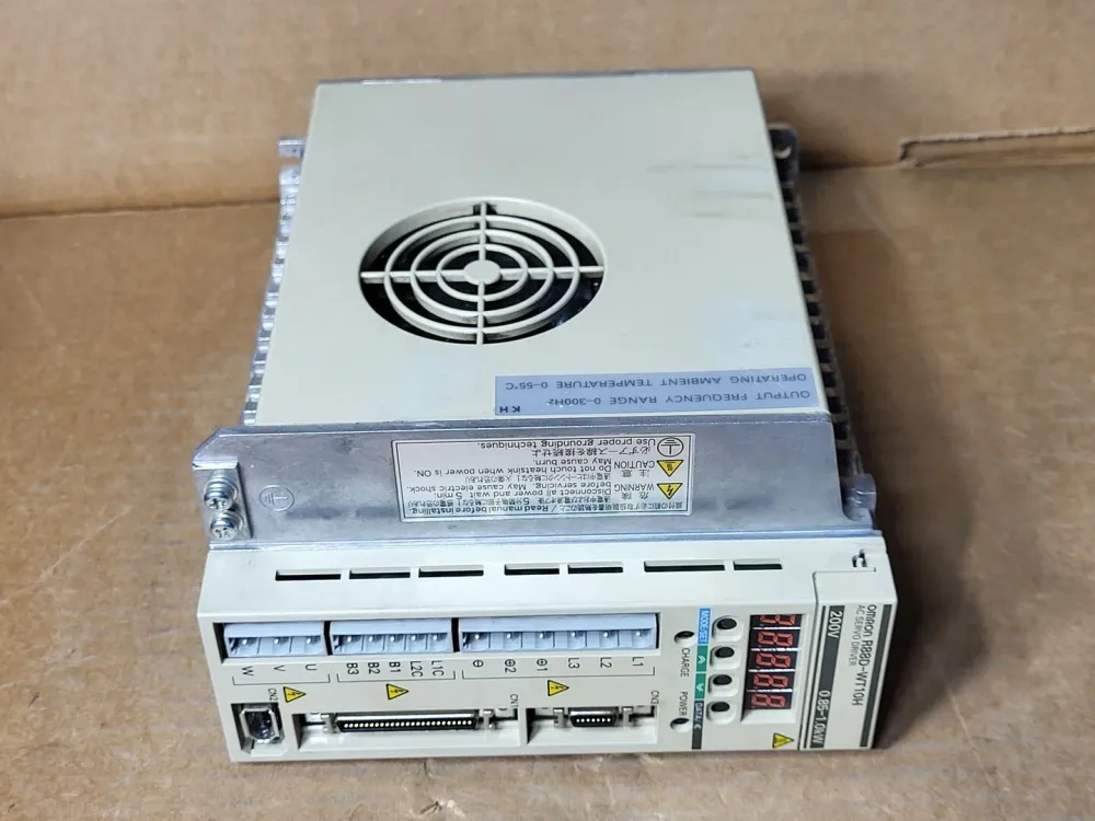 All-weather 1.34 hp, 3 Ph AC Servo Driver R88D-WT10H