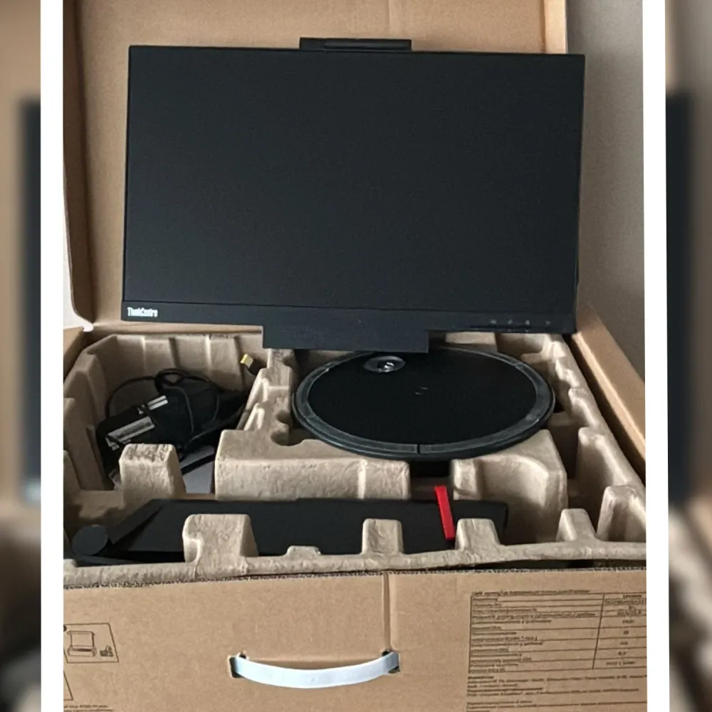 Lenovo monitoren - 40 stuks (B-goederen, getest)
