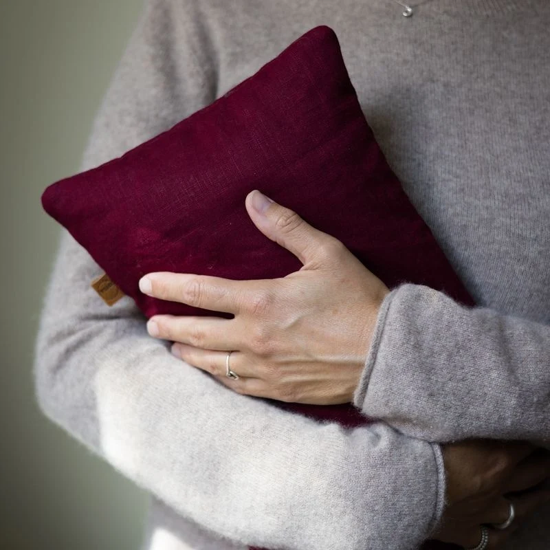 coisa - warmwater kruik - wine red