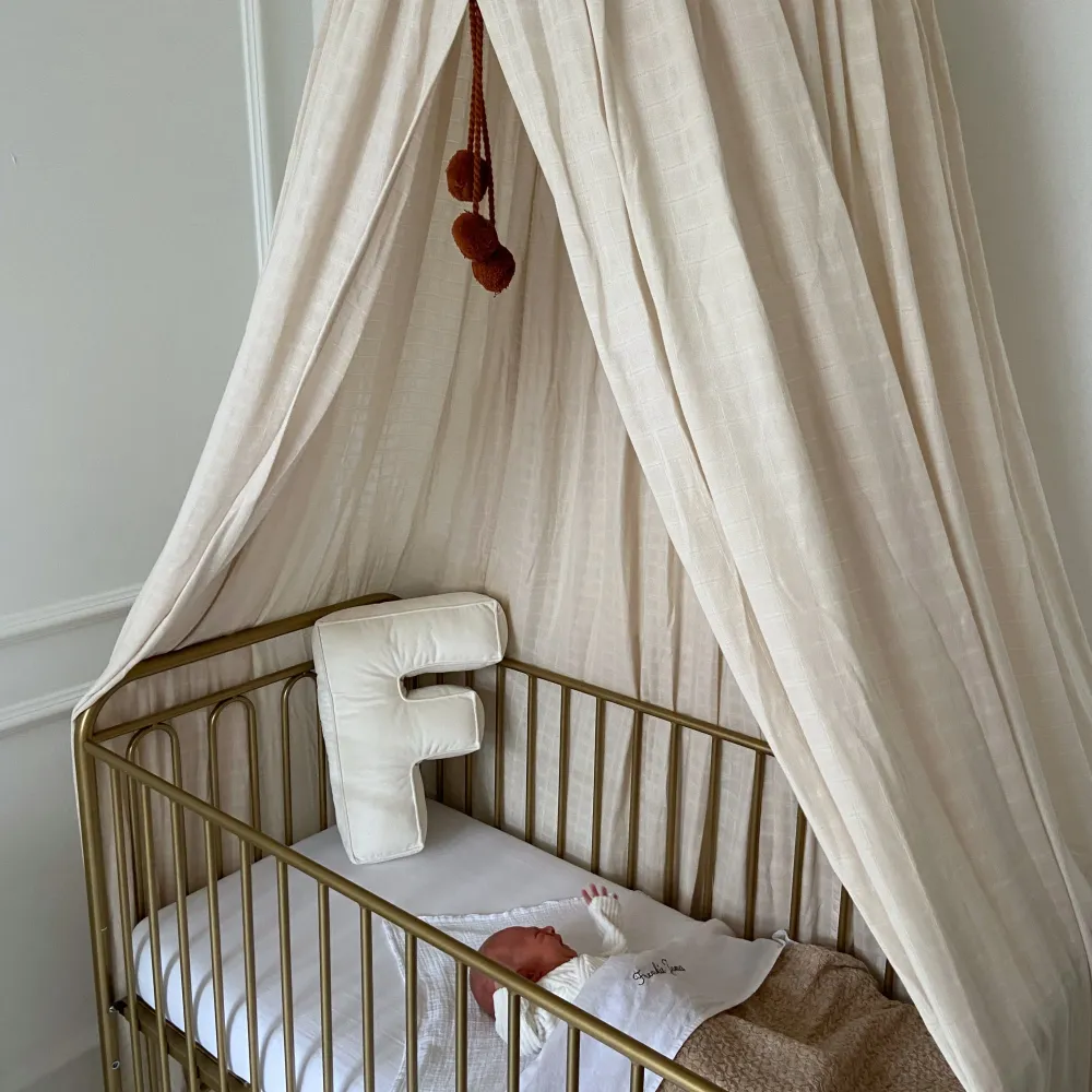 Letter Kussen - Velvet - Gebroken Wit Yellow Tipi