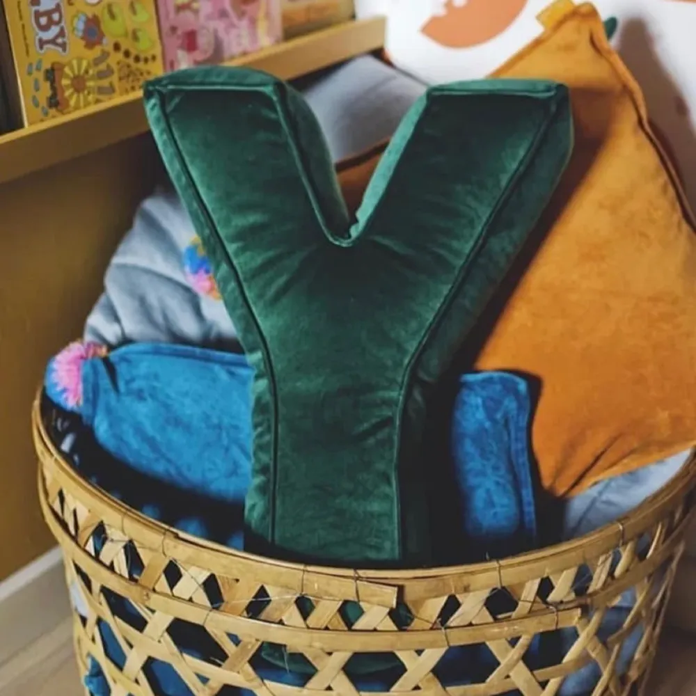 Letter Kussen - Velvet - Groen Yellow Tipi