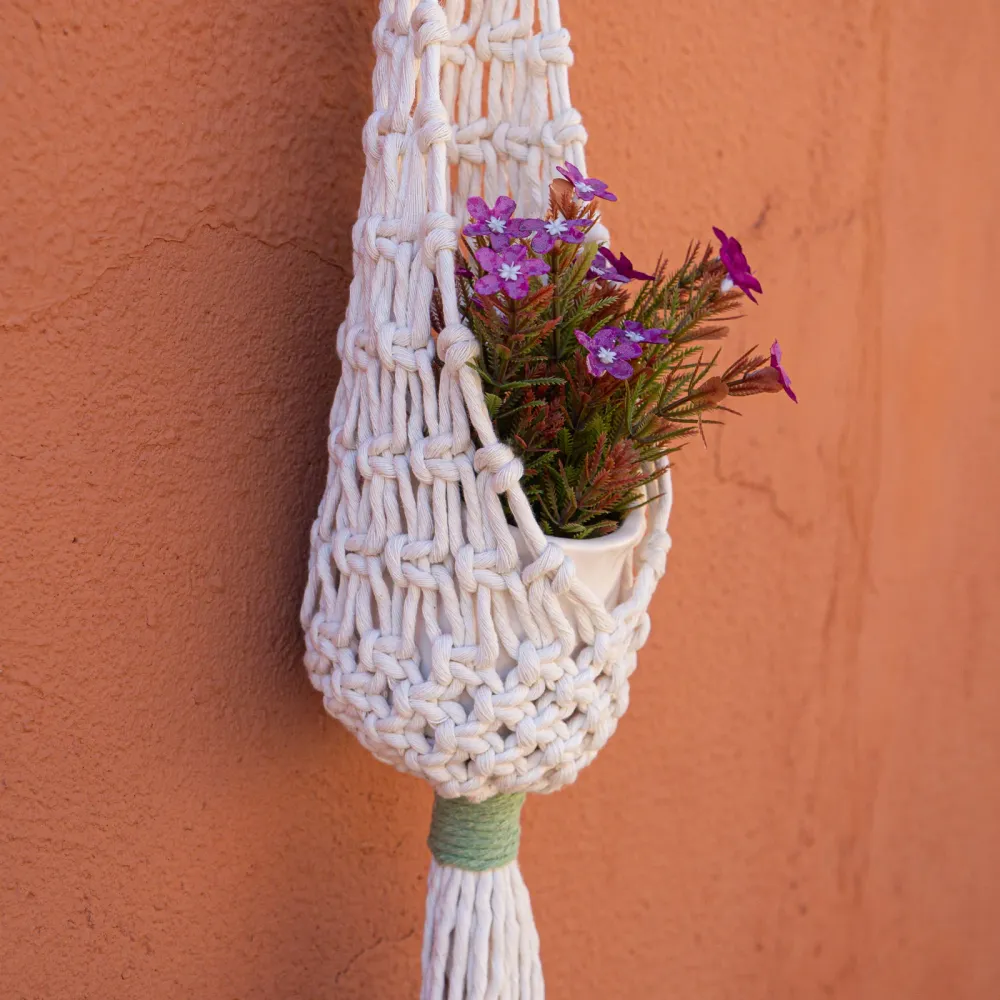 Terracotta Pot Tutorial: Hoe een Macramé Nestplantpot te maken