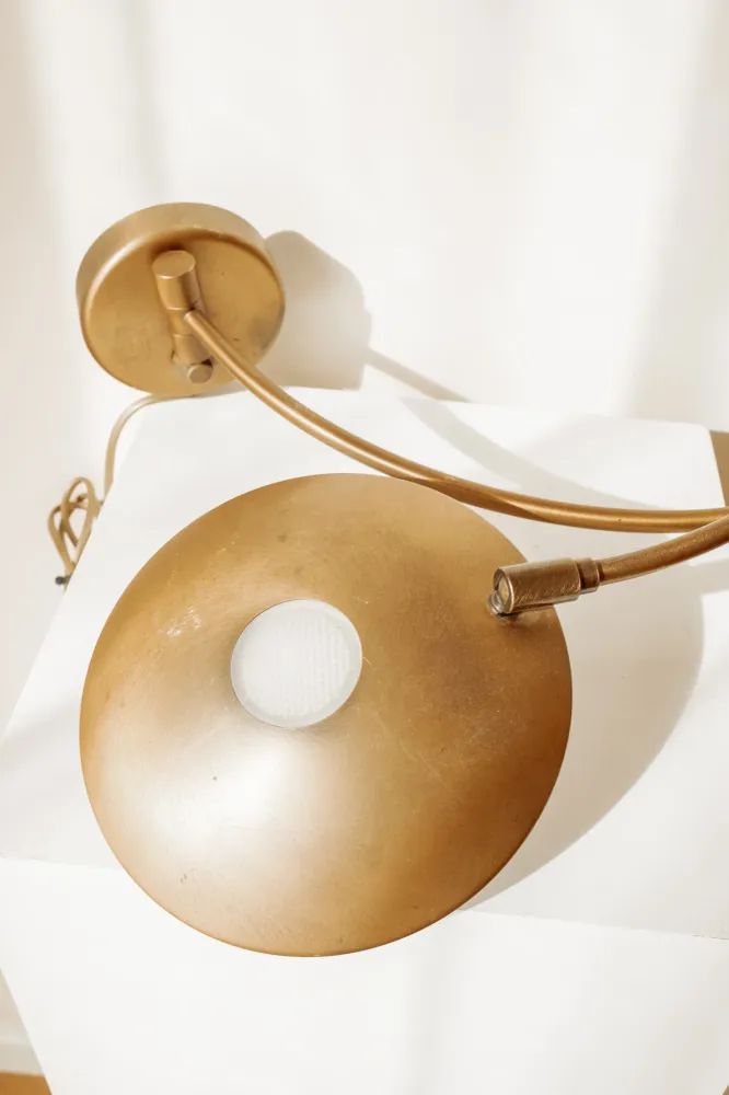 Messing schotel wandlamp met ingebouwde dimmer
