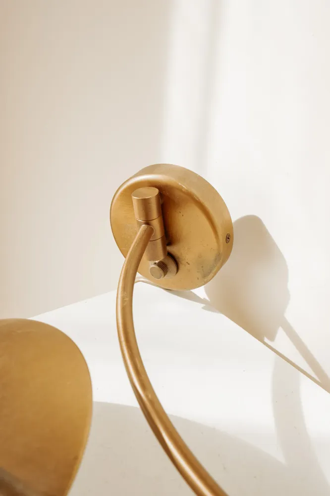 Messing schotel wandlamp met ingebouwde dimmer