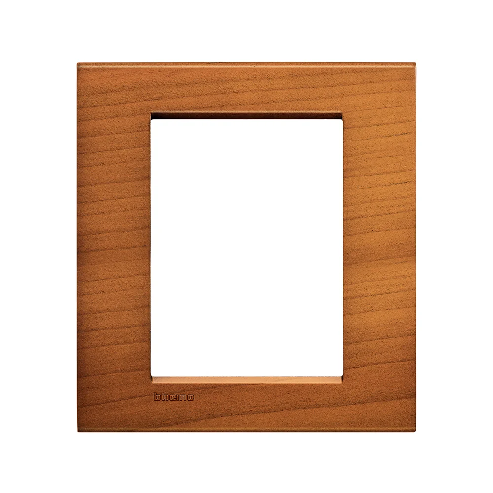 PLACA RECTANGULAR DE MADERA CEREZO AMERICANO 3 MOD. LNA4803LCA LIVING Y LIGHT BTICINO