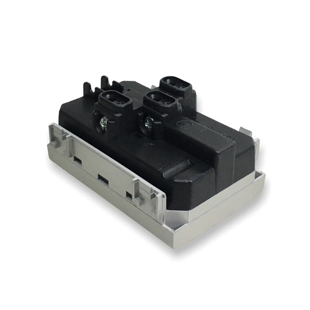 TOMACORRIENTE DUPLEX 2P+T 3 MOD. 15A/127-277V. NT4188 LEGRAND