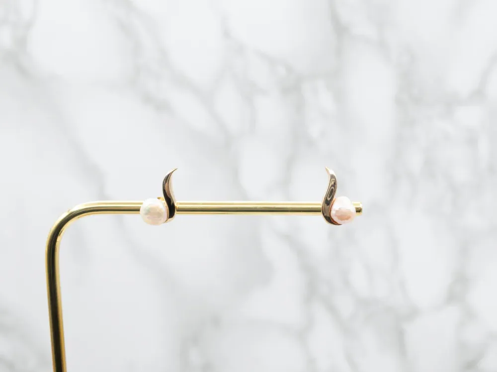 Freshwater Pearl and Gouden Stud Earrings met Batterijen