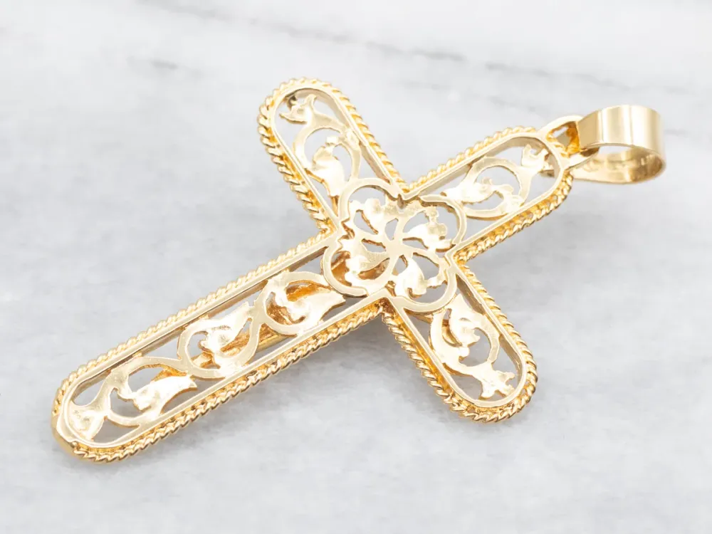 Goud Filigree Crucifix Pendant