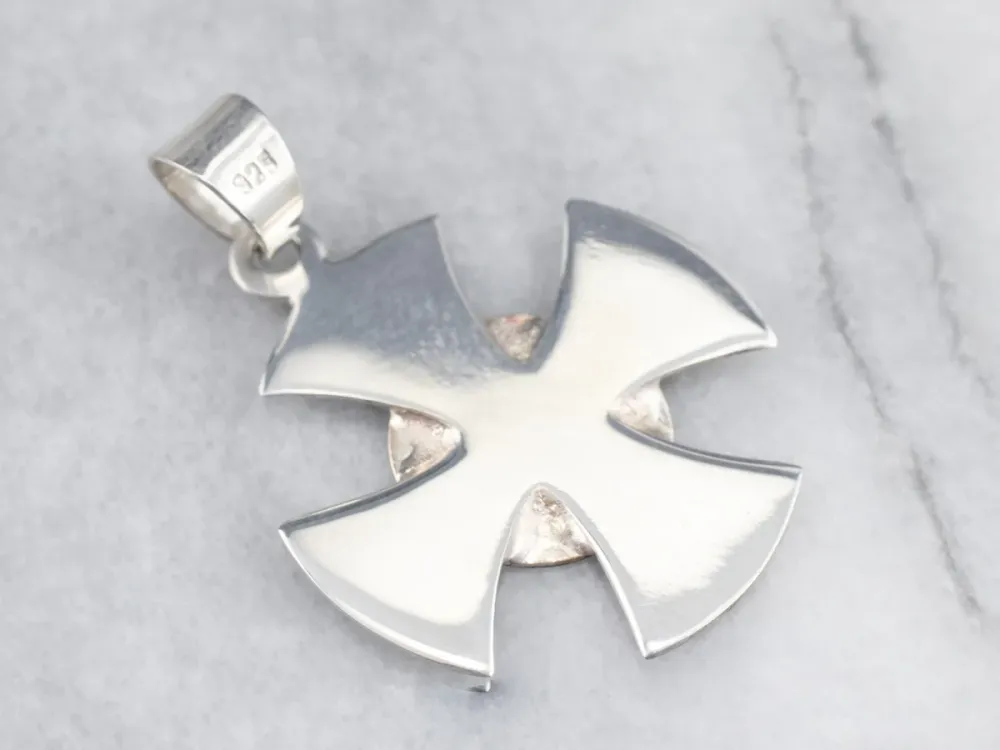 Mixed Metalen Maltese Cross Pendant