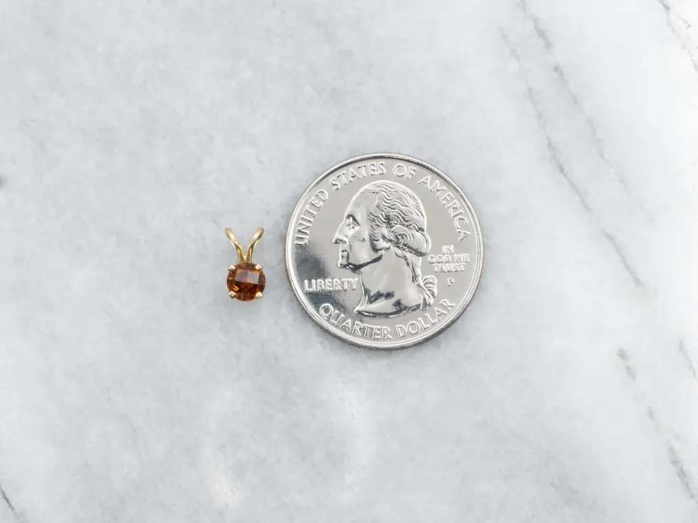 Muggen Mali Garnet Solitaire Pendant