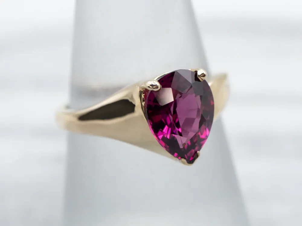 Rhodolite Garnet Solitaire Ring veilig voor Huisdieren