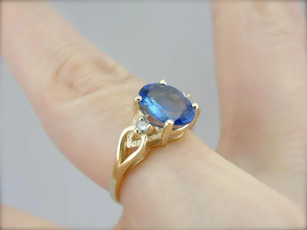 Tanzanite and Diamond Anniversary Ring voor de Tuin