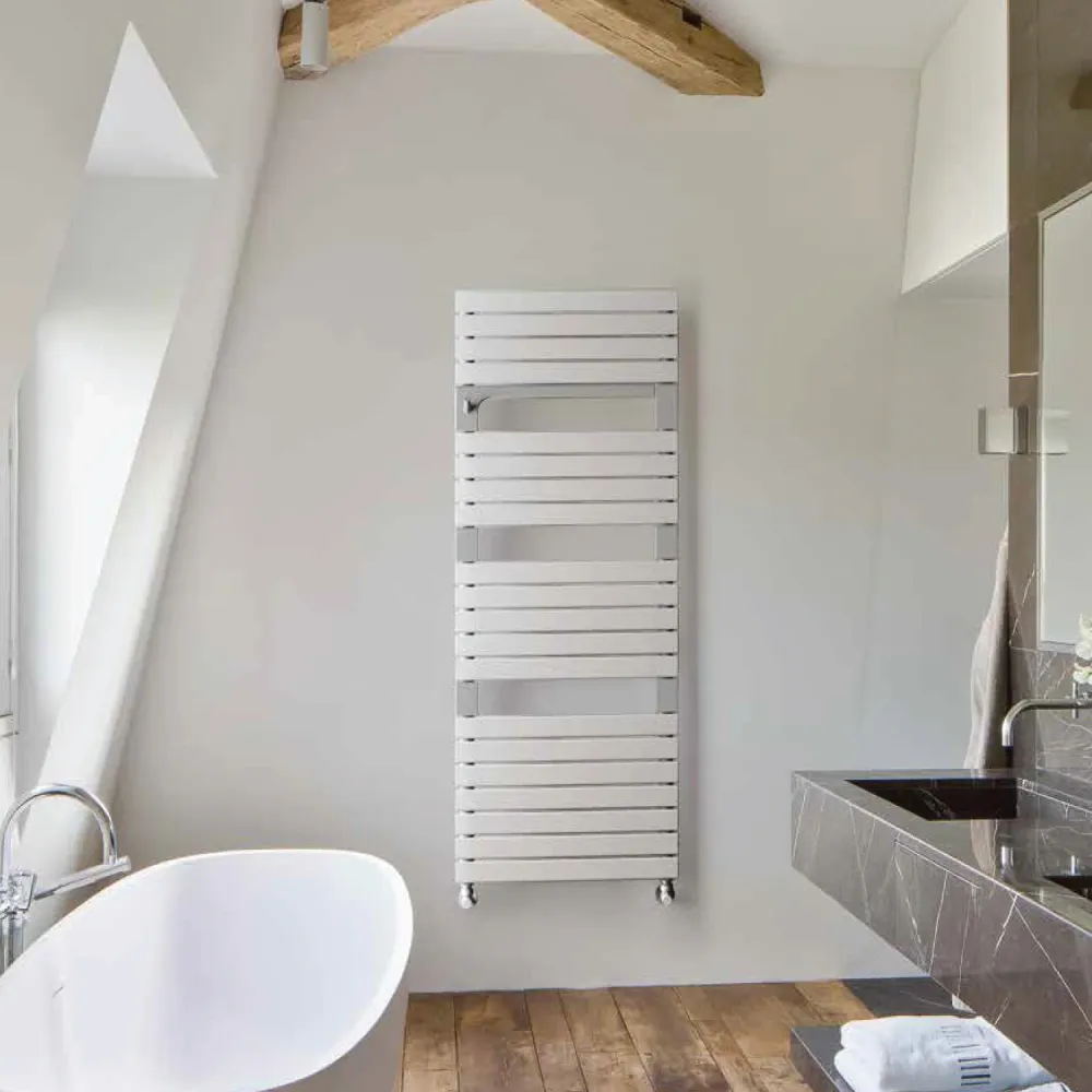 Hydraulic towel warmer model Torino 1360x550 straight - Wit