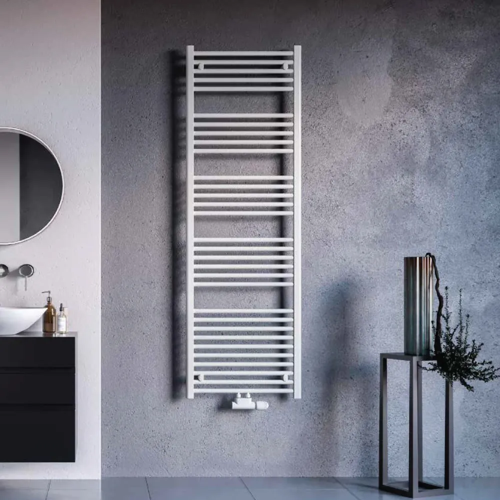 Korrel Strooi Hydraulic towel warmer model Bolzano 1785x500 straight central connections 50 mm - Ivoor