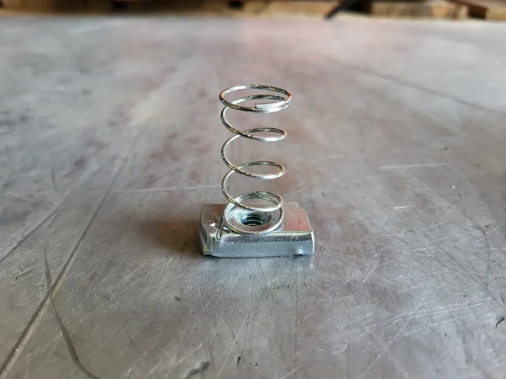 Professionele Winterharde 3/8" Channel Spring Nut N228(3/8)ZN (Box 92)