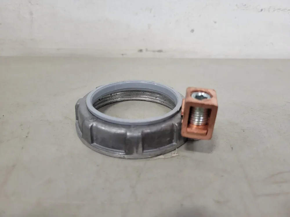 2" Warmte-isolerend Grounding Bushing CI2616 (Box 25)