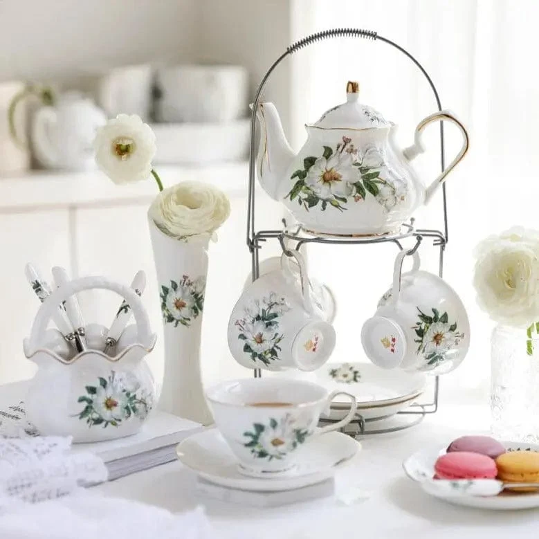 Engelse witte bloemen porseleinen theeset