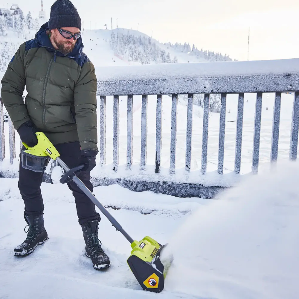 Sneeuwschuiver Ryobi RY18ST25A-0 18V