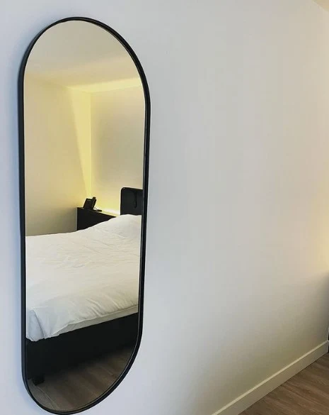 Ovalen Zwarte Spiegel - 140×50cm