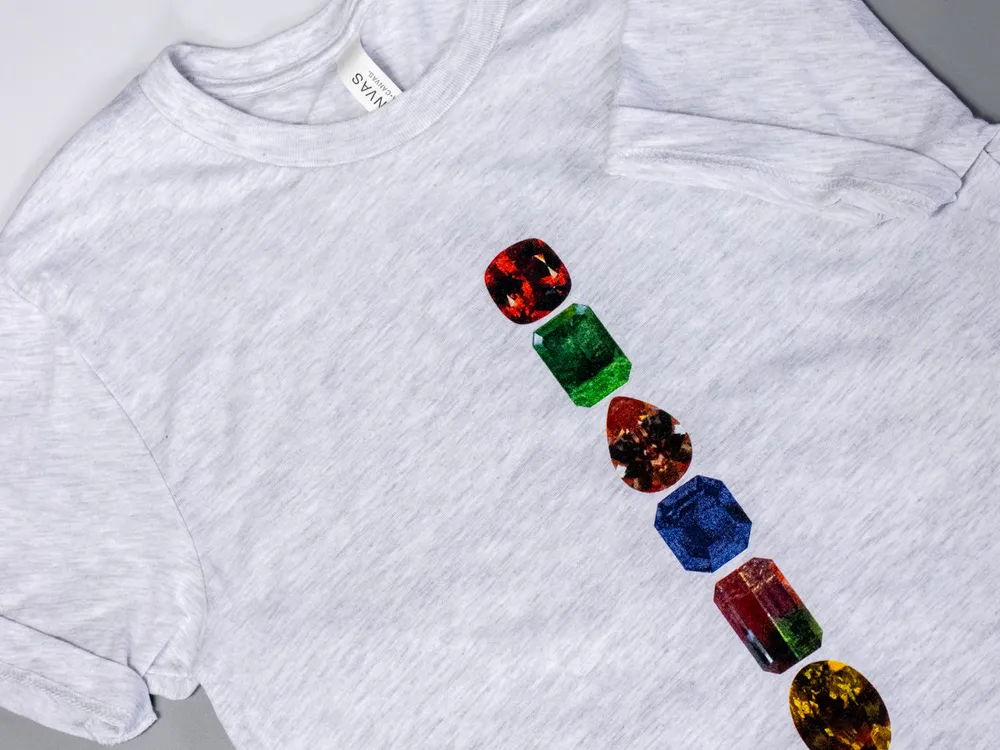 MSJ "Gemster" Acrostic Tee met Vervangbaar Net Xs