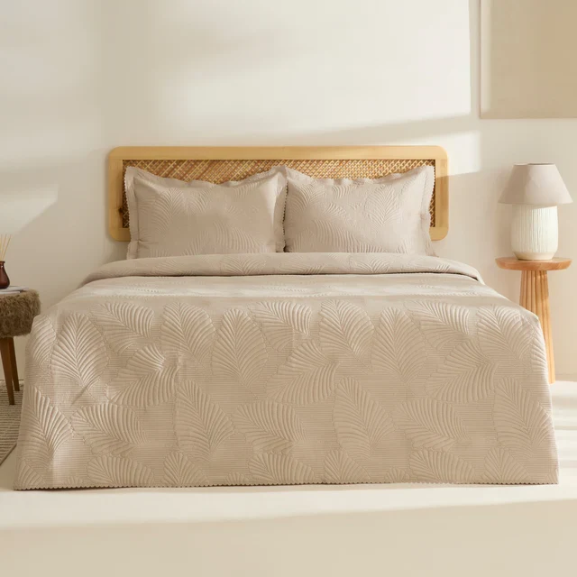 Leaf Beddensprei Set Beige 230x240 cm + 2 (50x70 cm) KARACA