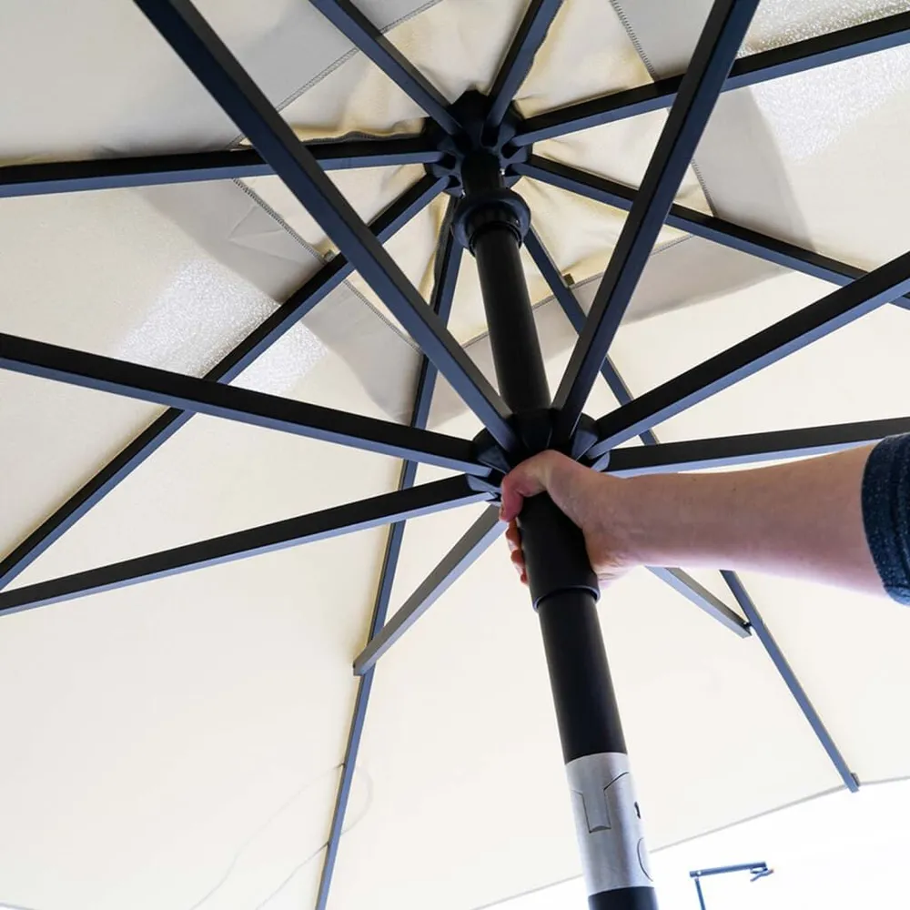 Windbestendige Madison Parasol Mykanos 250 cm groen